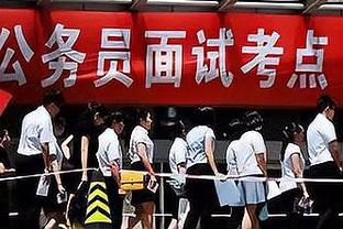 水庆霞走进上海一中学，为同学们带来人生分享课和足球体育课